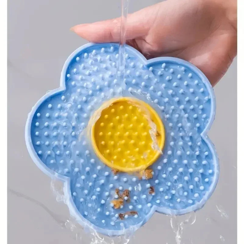 Sunflower Pet Lick Mat – Dual-Color Silicone Slow Feeder for Dogs & Cats, Non-Slip & Easy to Clean