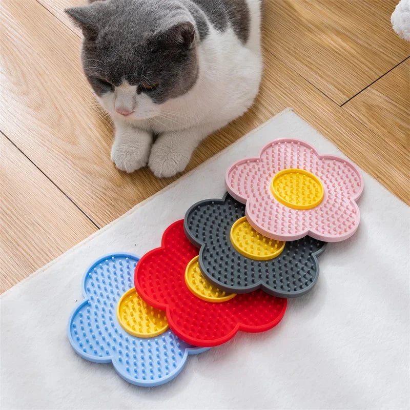 Sunflower Pet Lick Mat – Dual-Color Silicone Slow Feeder for Dogs & Cats, Non-Slip & Easy to Clean